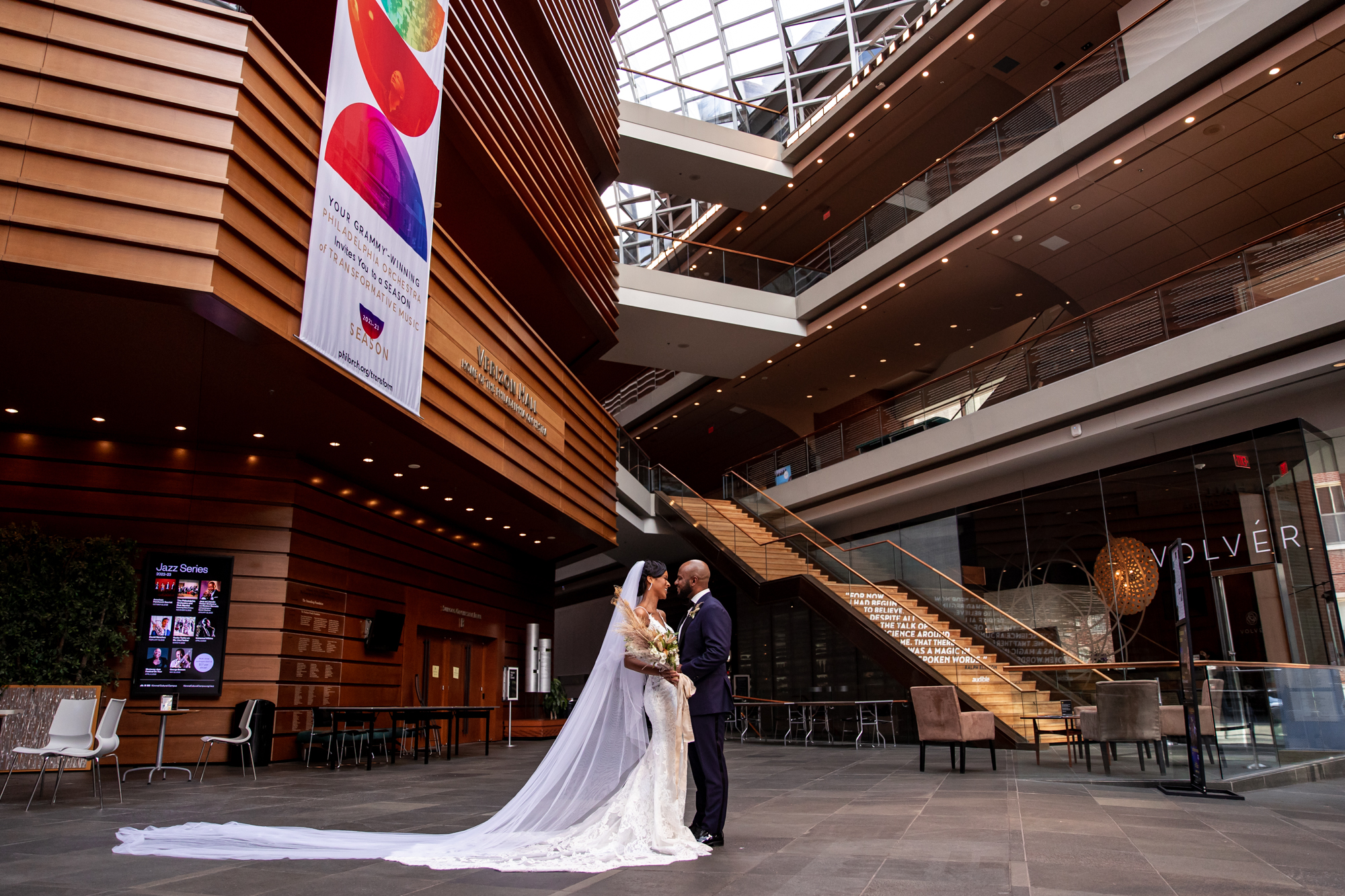 bride and groom portraits at the kimmel center
