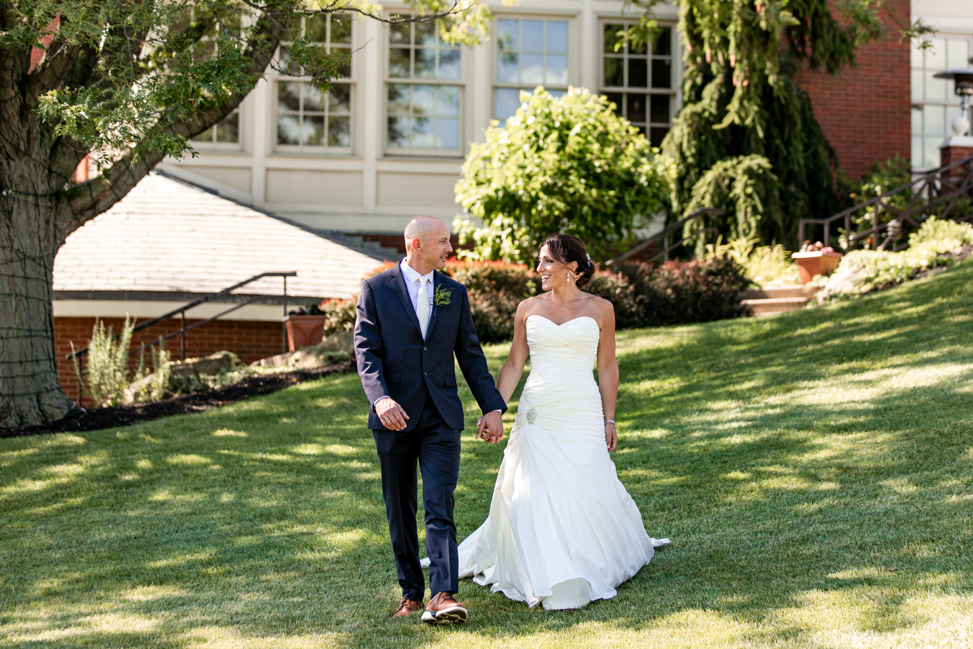 bride and groom portraits at brookside country club