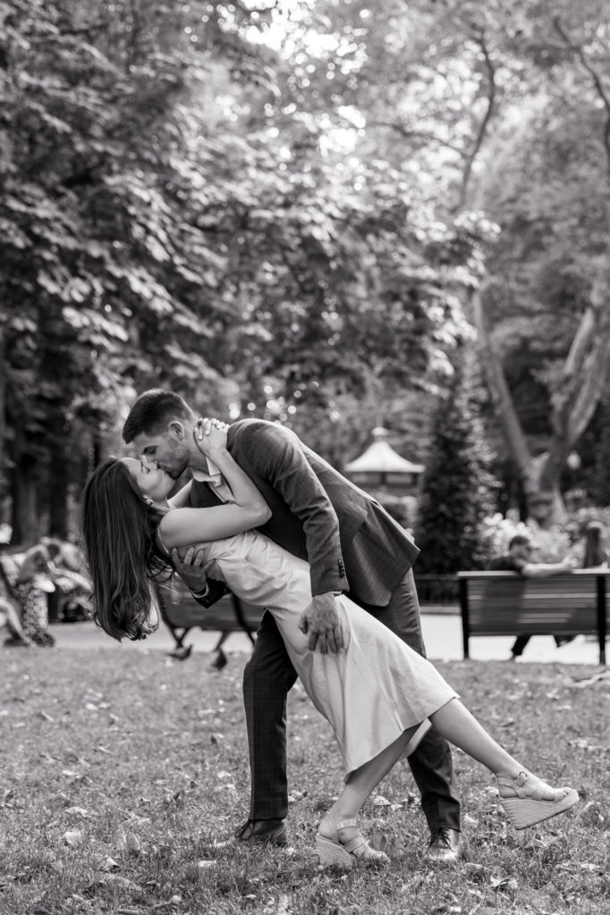 newly engaged couple in rittenhouse square