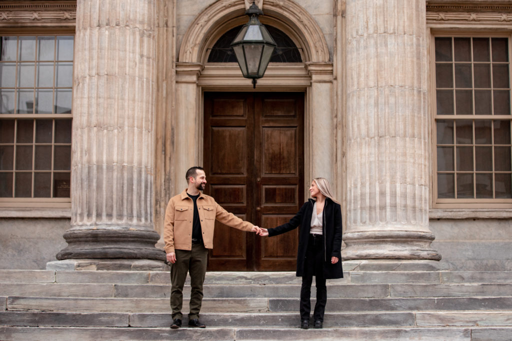 old city philly winter engagement photos at the first bank