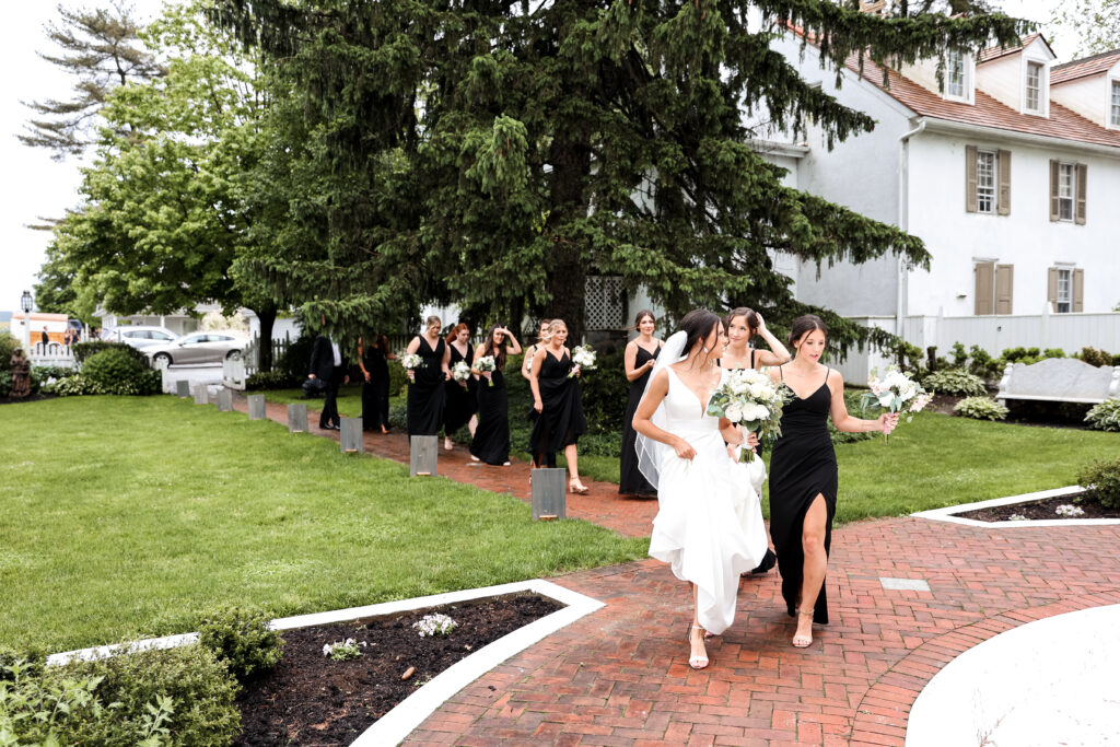 bridal party walking to the wedding venue